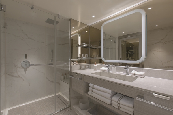 Silversea Silver Nova - Veranda Suite 7, ©Silversea Cruises Ltd.jpg